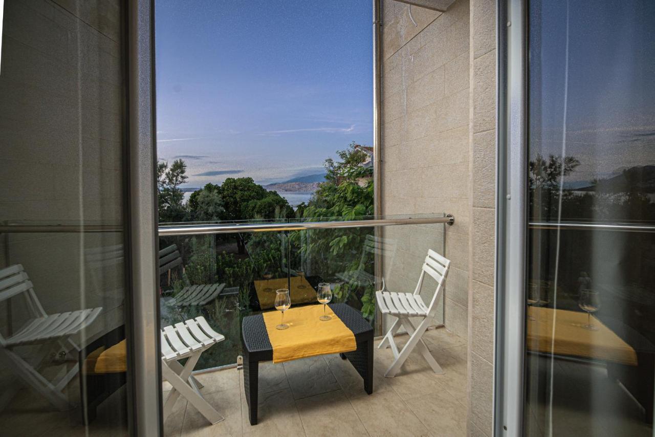 Studio Holiday Adriatic Pag Town Exterior foto